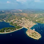 In Near The Sea Апартаменты Dolac