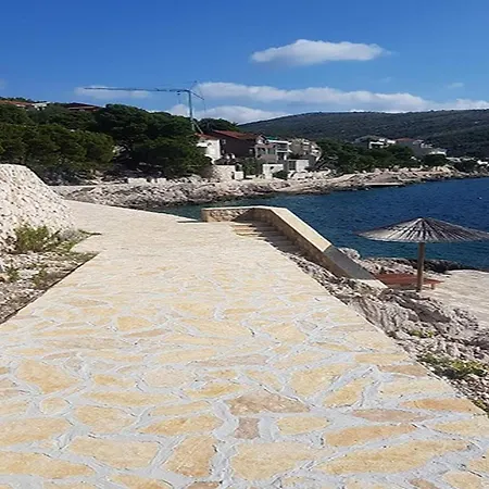 Apartamento In Near The Sea Dolac