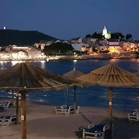 Apartamento In Near The Sea Dolac