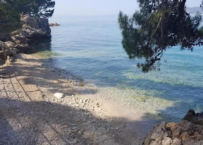 In Near The Sea Dolac