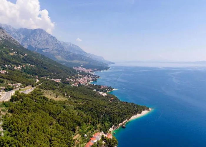 In Near The Sea Dolac