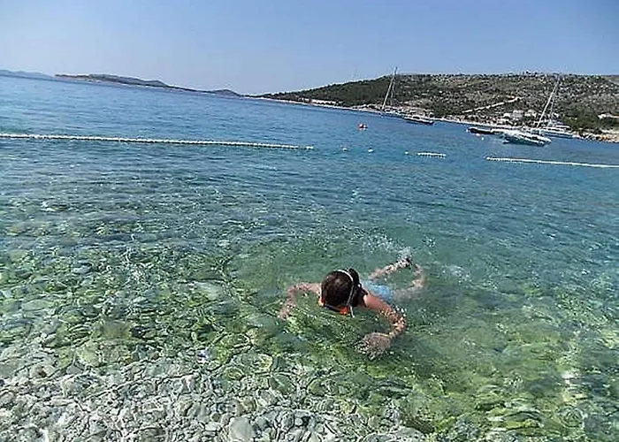 In Near The Sea * Dolac